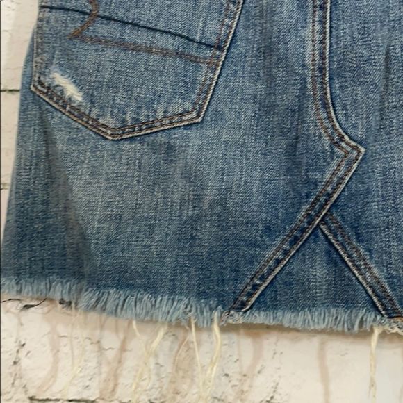 American Eagle distressed denim mini skirt - Picture 8 of 9